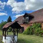 Lodge W Zabytkowej Stajni Nad Jeziorem Z Dostepem Do Parku I Sasiedztwem Xix Wiecznego Dworku Modrzewiowego Szteklin