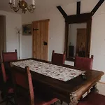 W Zabytkowej Stajni Nad Jeziorem Z Dostepem Do Parku I Sasiedztwem Xix Wiecznego Dworku Modrzewiowego Lodge *