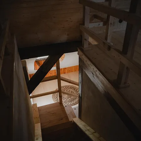 Lodge W Zabytkowej Stajni Nad Jeziorem Z Dostepem Do Parku I Sasiedztwem Xix Wiecznego Dworku Modrzewiowego *