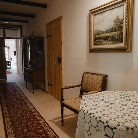 Lodge W Zabytkowej Stajni Nad Jeziorem Z Dostepem Do Parku I Sasiedztwem Xix Wiecznego Dworku Modrzewiowego *