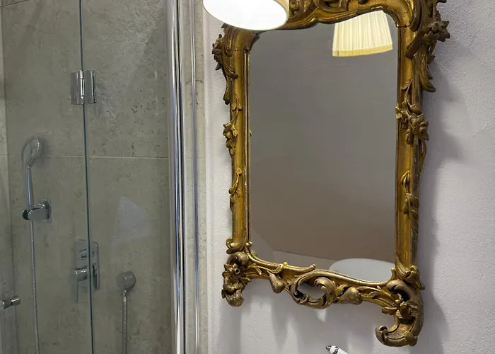 Chata W Zabytkowej Stajni Nad Jeziorem Z Dostepem Do Parku I Sasiedztwem Xix Wiecznego Dworku Modrzewiowego *